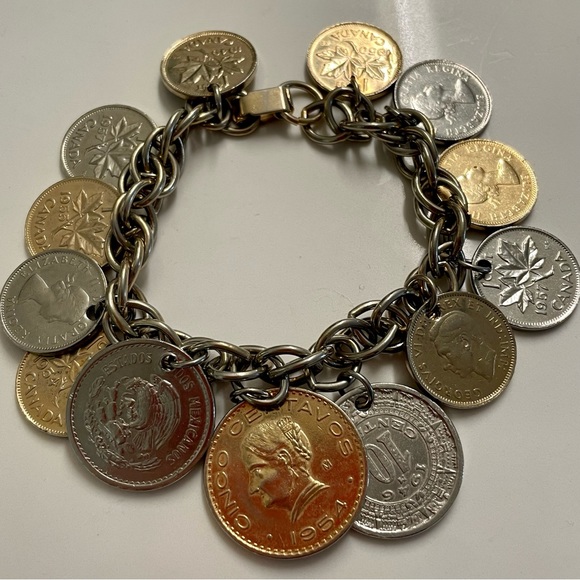 Vintage Coins Bracelet with Canadian and Mexican Coins 7” - Picture 1 of 4